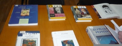 Выставка книг о Н.К. Рерихе в библиотеке им. А.М.Горького.jpg
